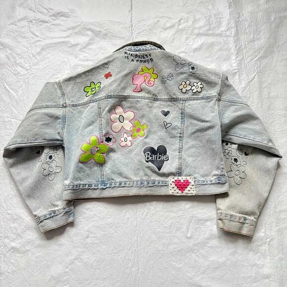 Barbie x Forever 21 denim jacket Medium distressed cropped floral painted - Picture 3 of 8